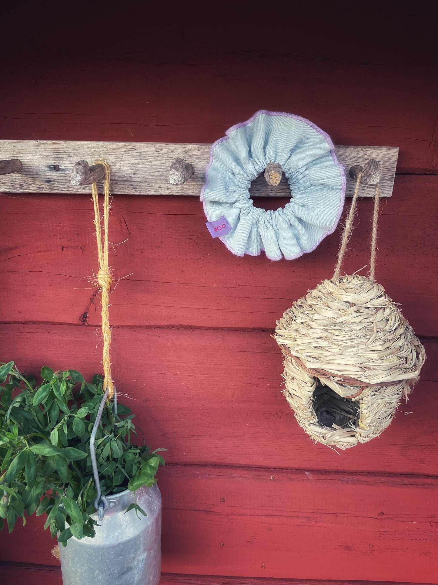 The Loop Back – The Scrunchie That Lived a Little