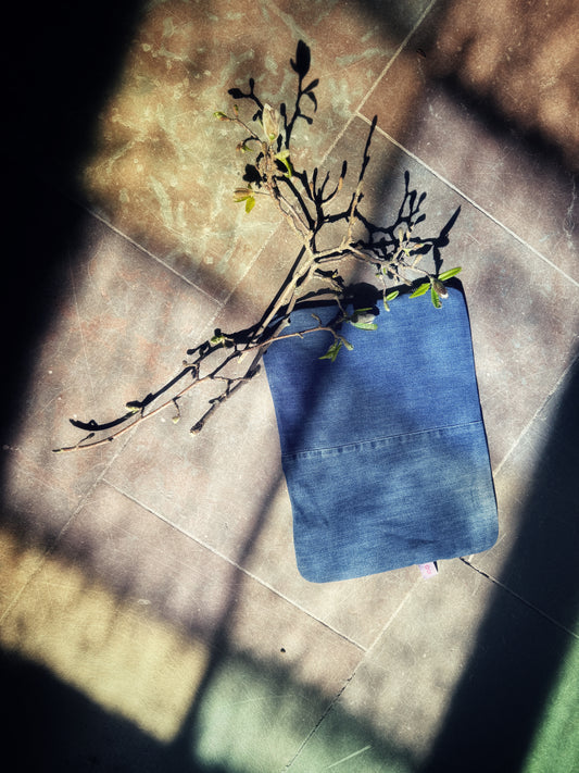 Medium Mono Denim 02