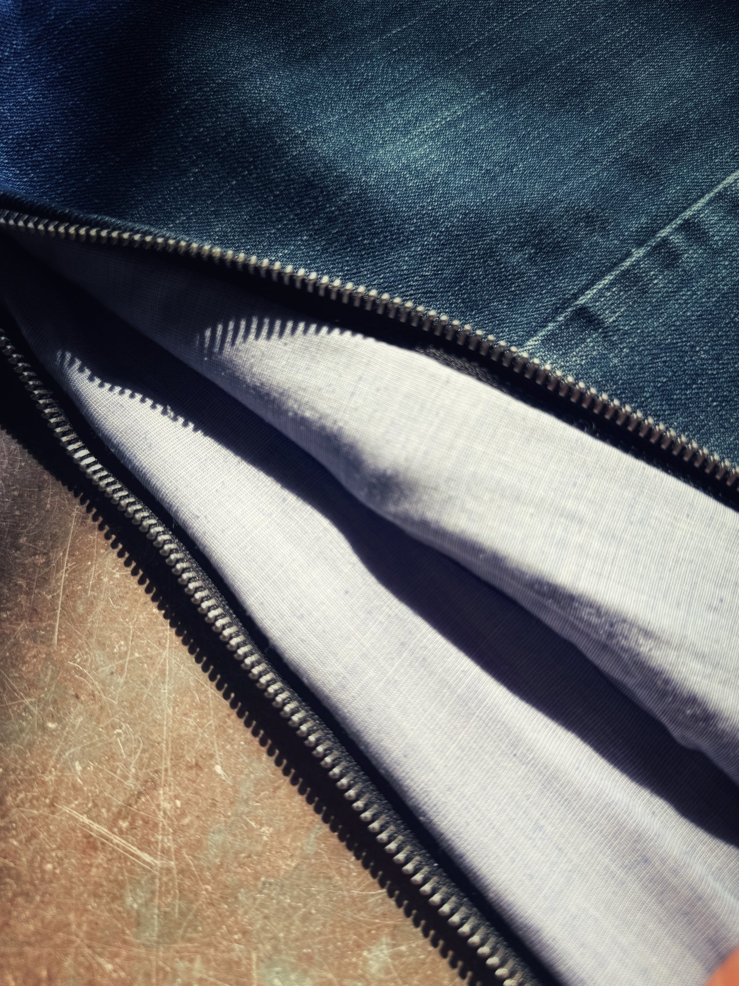 Medium Mono Denim 01