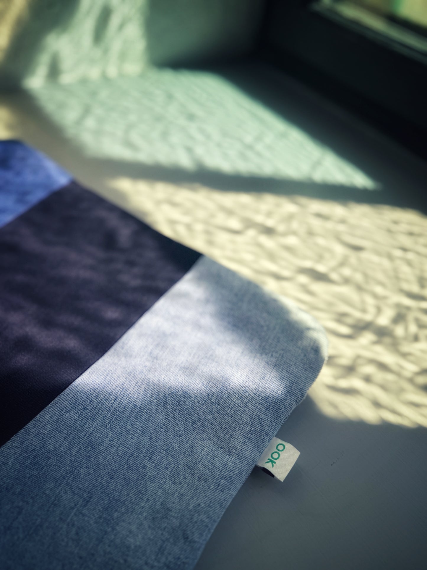 Blue/ Black Mix 02
