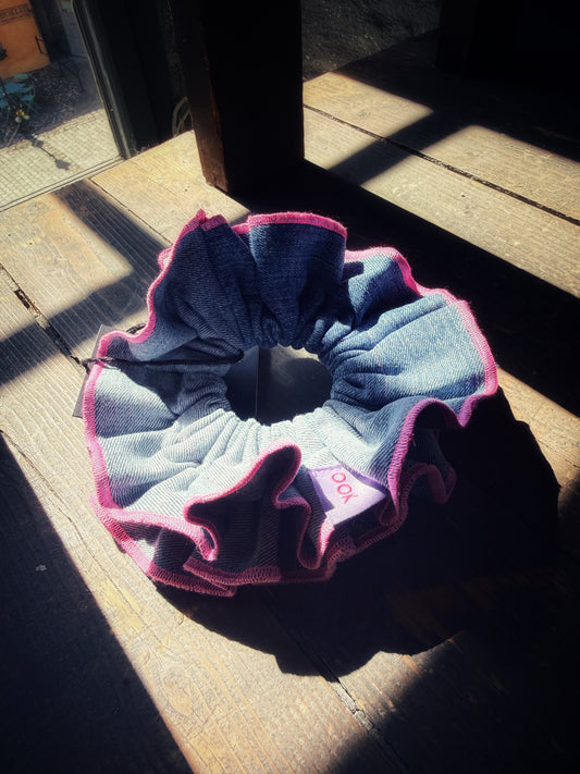 The Loop Back – The Scrunchie That Lived a Little